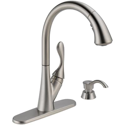 Delta Ashton Stainless 1-Handle Deck Mount Pull-Down Handle/Lever Kitchen Faucet (Deck Plate Included)