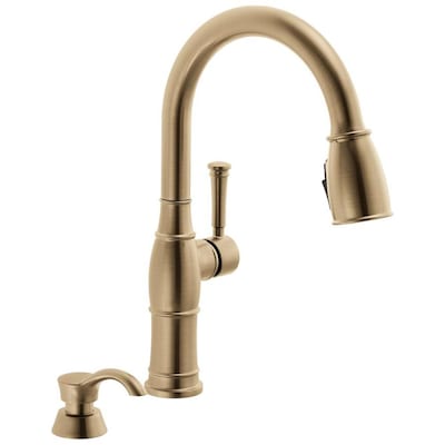Delta Valdosta 1-Handle Deck Mount Pull-Down Handle/Lever Residential Kitchen Faucet (Deck Plate Included)